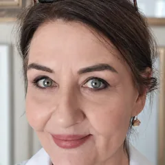Tess Speek, owner and permanent make-up artist at Tess PMU